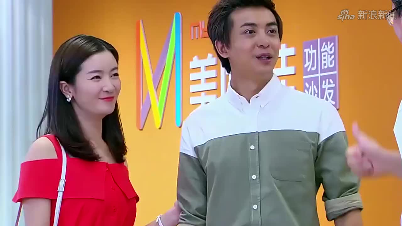 大壮夫妻逛商场买衣服,穿品牌气质直接提升,不忘给老妈也买一件