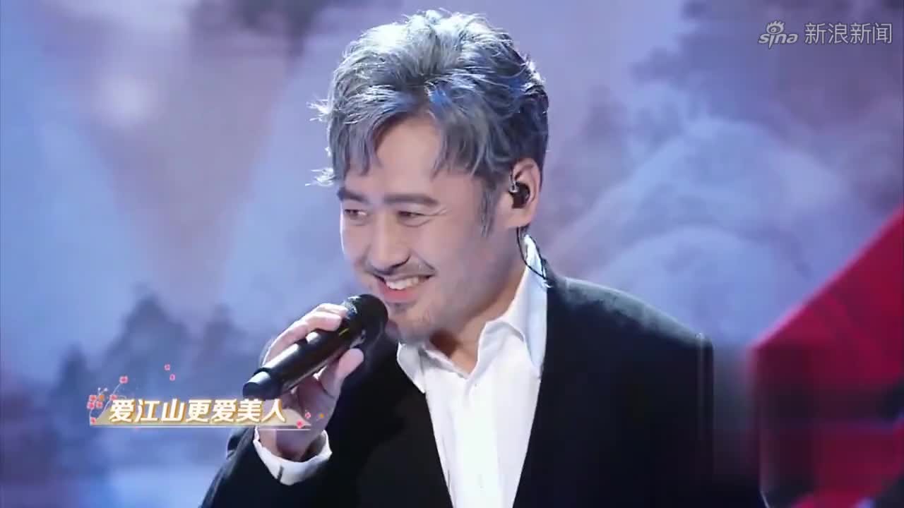 张嘉译唱歌集锦:与妻子王海燕甜蜜对唱,妻子唱功丝毫不输歌手