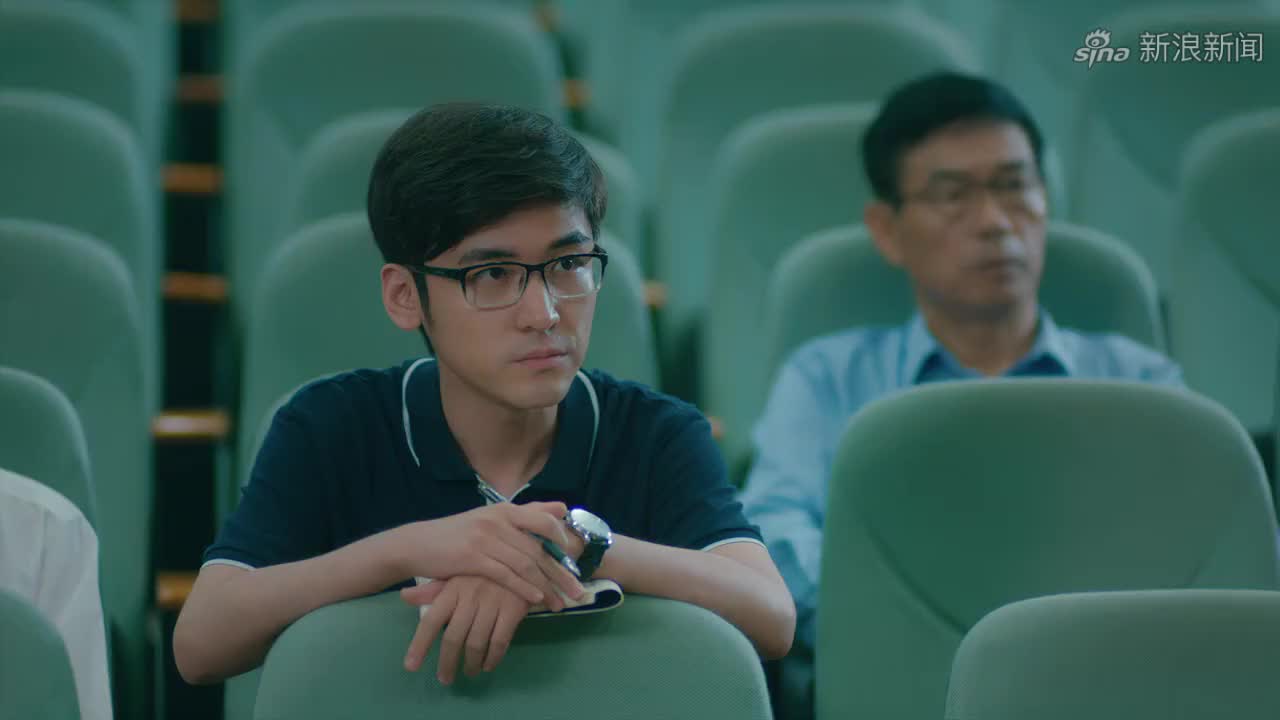 你好旧时光:陈桉虽然在说话,但是只要乐器错了,一下就能听出来