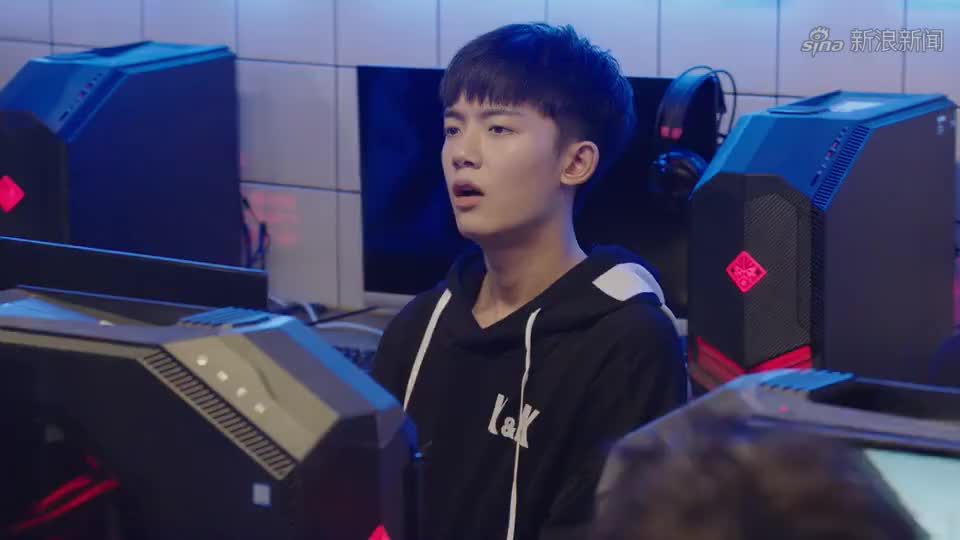 亲爱的热爱的:韩商言:上一次比赛输给你了,这次可不会了!