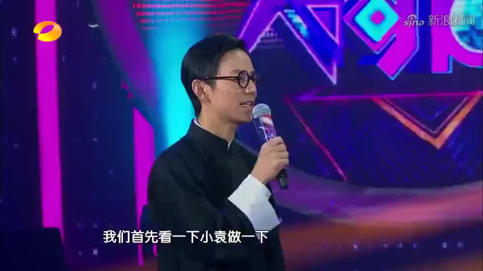 百变大咖秀:许杰辉老师出糗大事件,翻跟头把假发翻掉了