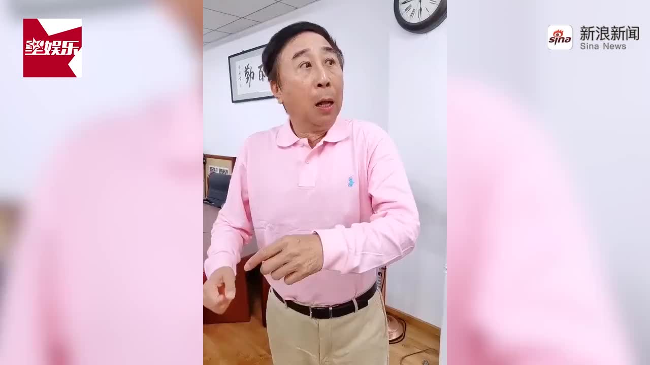 冯巩打快板花式宣传反诈,段子张口就来:不打不骂把骗子头发薅秃