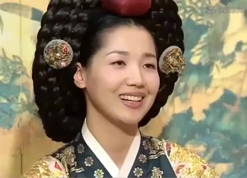 大长今:长今重回宫廷,皇后让长今照顾她,教育医女