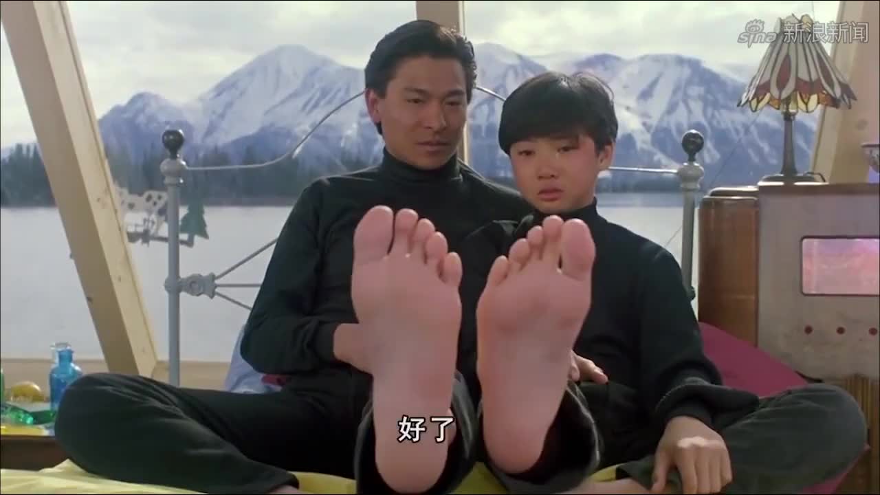 杨过临死前练最后一次龙卷旋风脚,不料真气不足,连木板都踢不烂