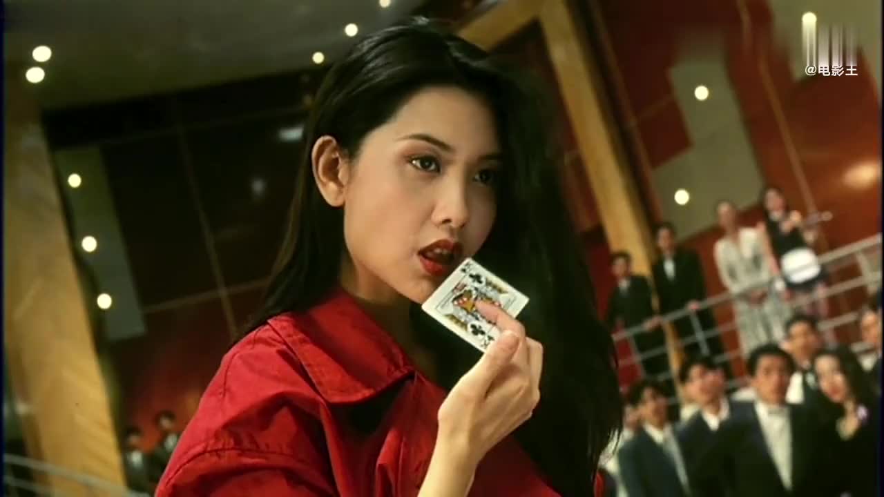 邱淑贞的红唇叼牌都是一代人的性感记忆吧
