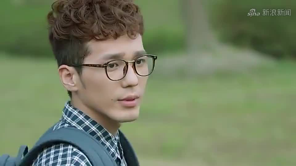 微微一笑很倾城:曹光表白微微被拒绝,计算机系师兄瞎参合