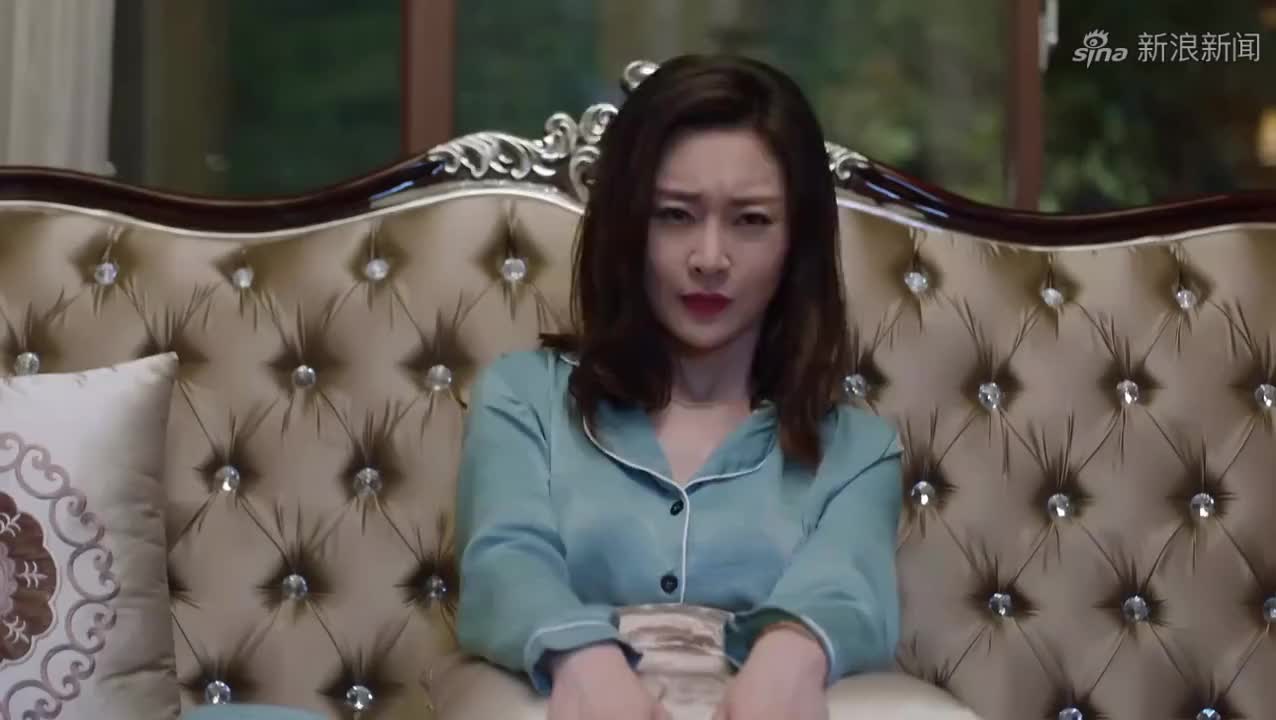 谍海追踪:女间谍伪装成记者,混进实验室盗资料,被国安当场捉拿