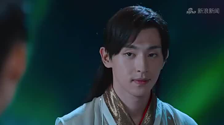 燎原君刚给火神驱完冰毒,火神立马就赶过去给夜神疗伤,兄弟情深