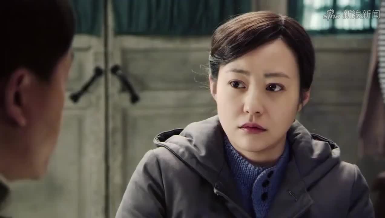 情满四合院:秦淮茹生气了,傻柱来哄她了