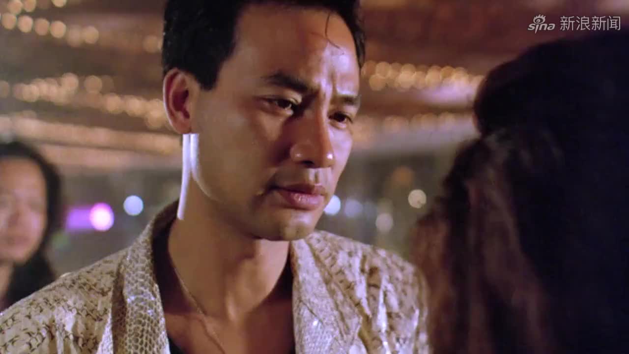 流莺叛变任达华,结果被小马哥抢走货,直接被任达华宰了