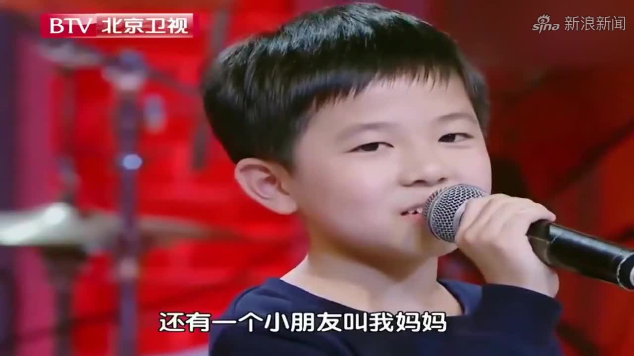 全家就孩子不知道妈妈去世,一首《世上只有妈妈好》唱哭台下评委