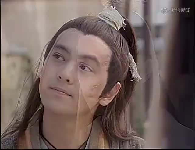 恶通天当众念她的情书,使得如素师太惊慌失措,被铁心兰一掌击败