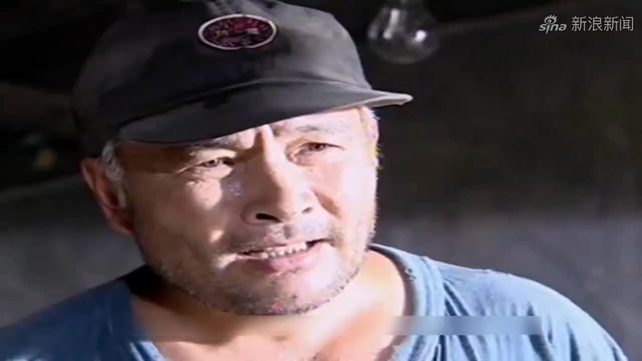 生存之民工:志刚和女神玩溜冰,谢老大看了很眼红