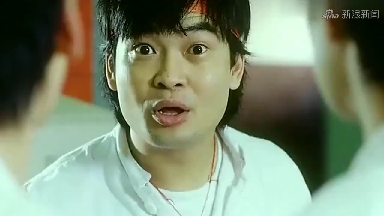 李小龙的武馆开业,不仅邵伯来了,结果前女友也过来了