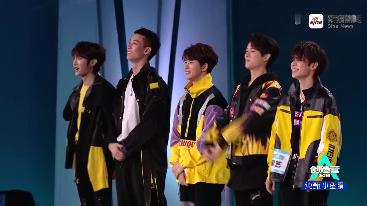 《我们,破晓之前》刘也对小孩子好有耐心,真的好暖呀