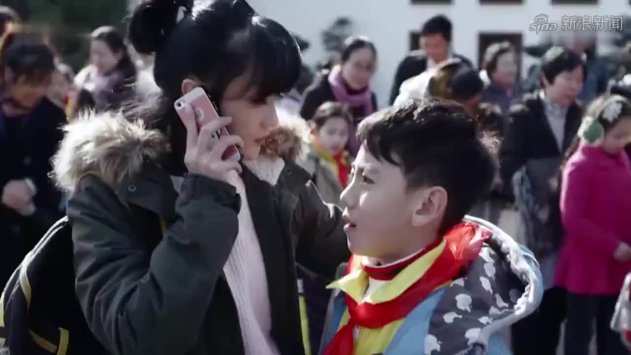 守婚如玉:爸爸被抓了,妻子与大妈合伙欺骗小孩,能瞒一天是一天