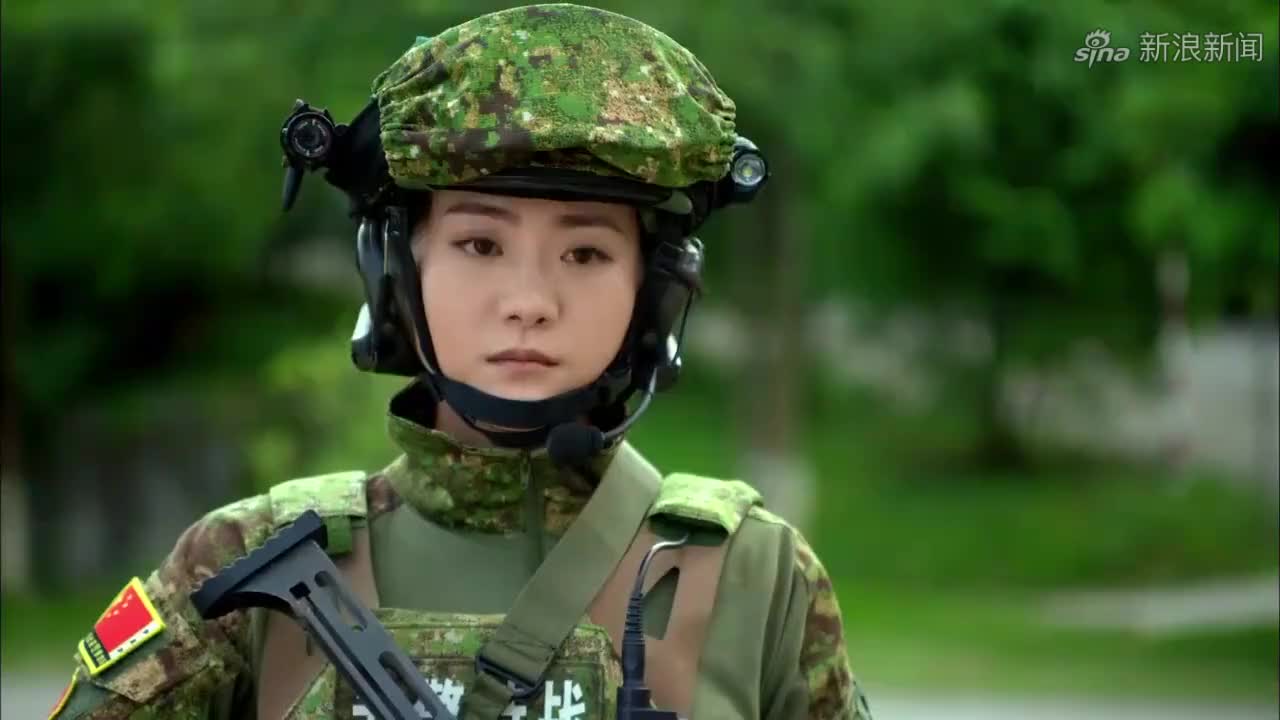 黑狐:突击队被包围,结果文渊凭着一把刀子就化解危机