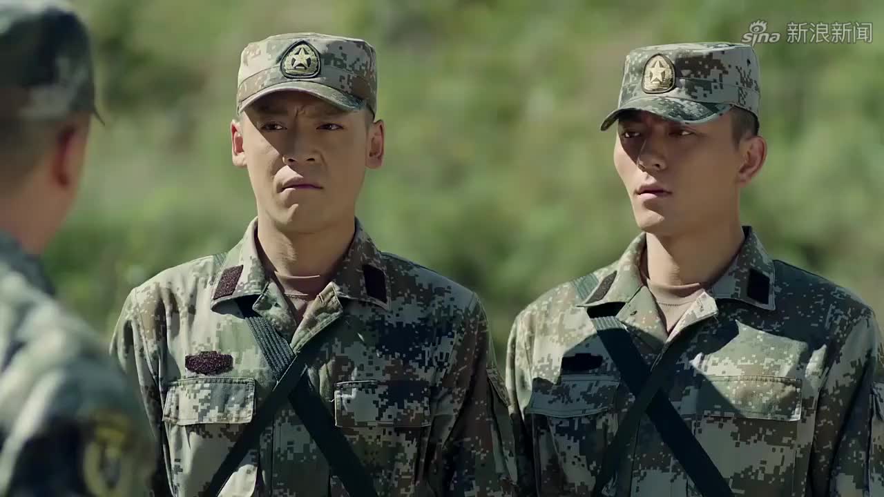 热血尖兵:新兵太想家,一提妈妈就哭,吓坏战友!