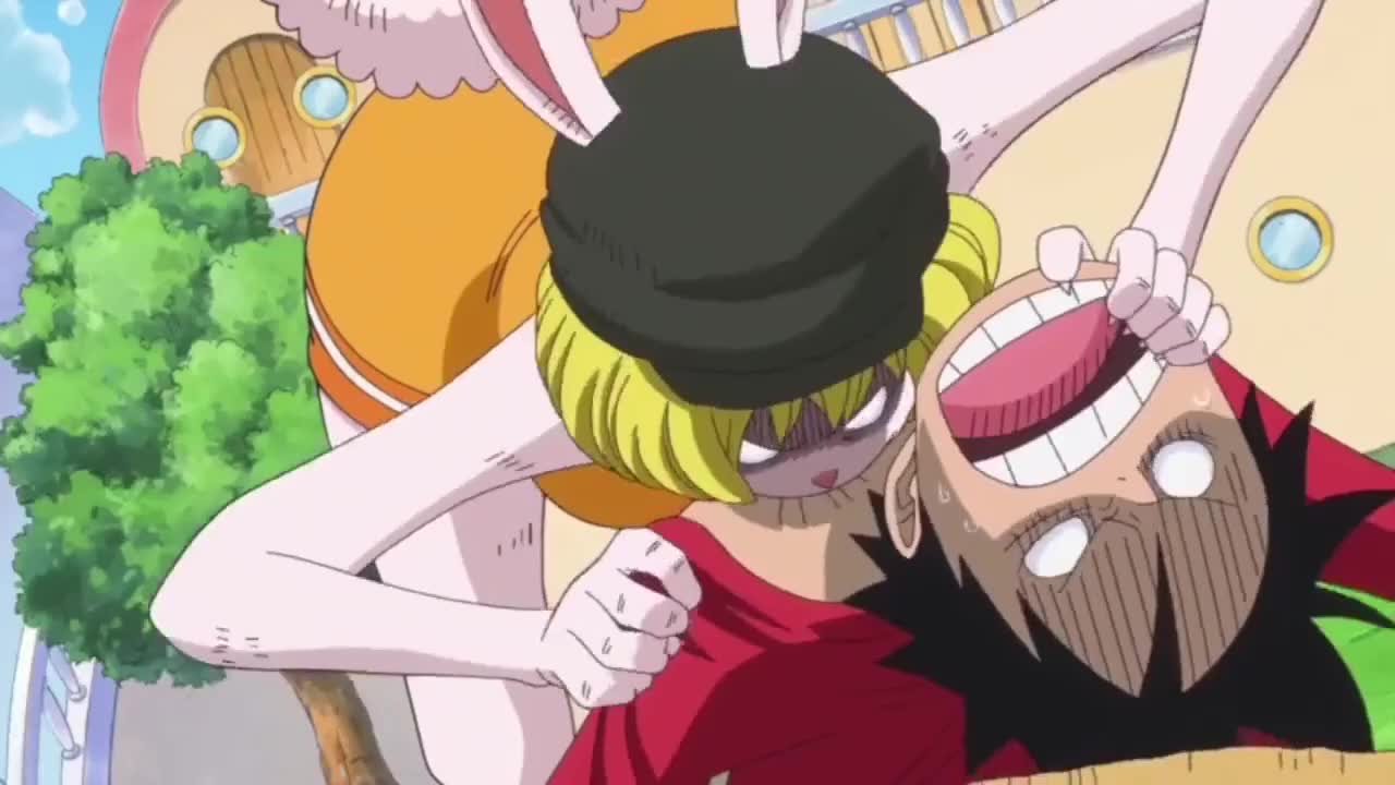 加洛特下手也太狠了吧,直接奔着路飞脖子咬?