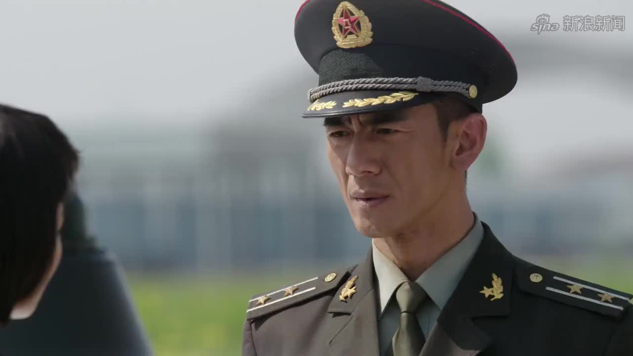 特种兵之霹雳火:蓝妞被绑,曾紫陌前去营救,不料竟被混混威胁