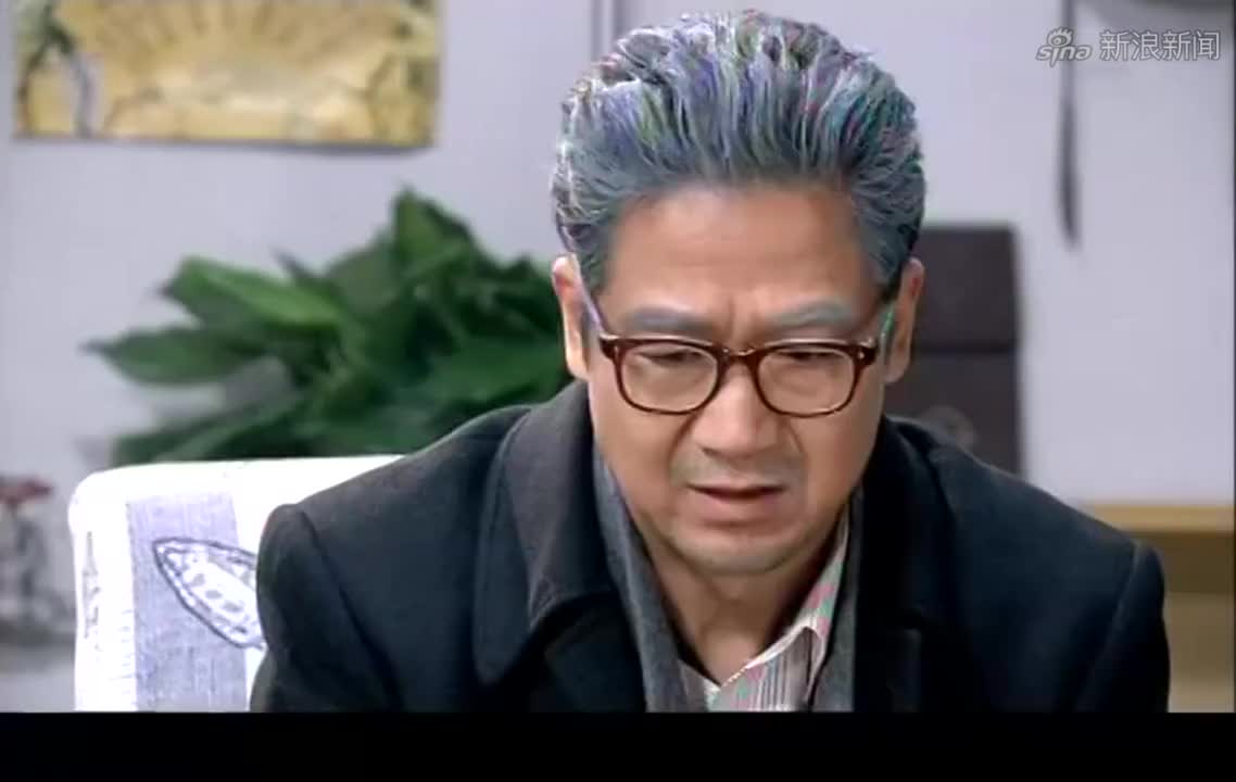 金婚:程洪阳妻子大闹燕妮单位,还写了条幅,文丽急忙把燕妮带走