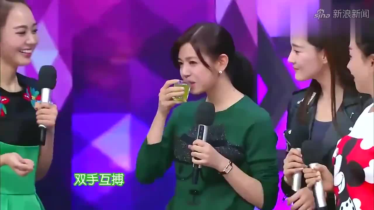 快本:陈妍希标志招式太简单,屡屡中招,何炅笑得合不拢嘴!