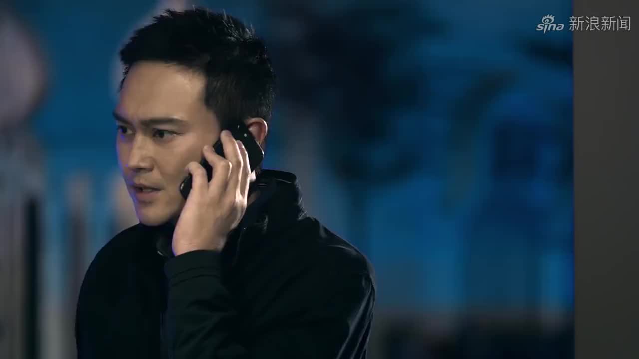 魏德曼在断腿五周后开始下地独立行走