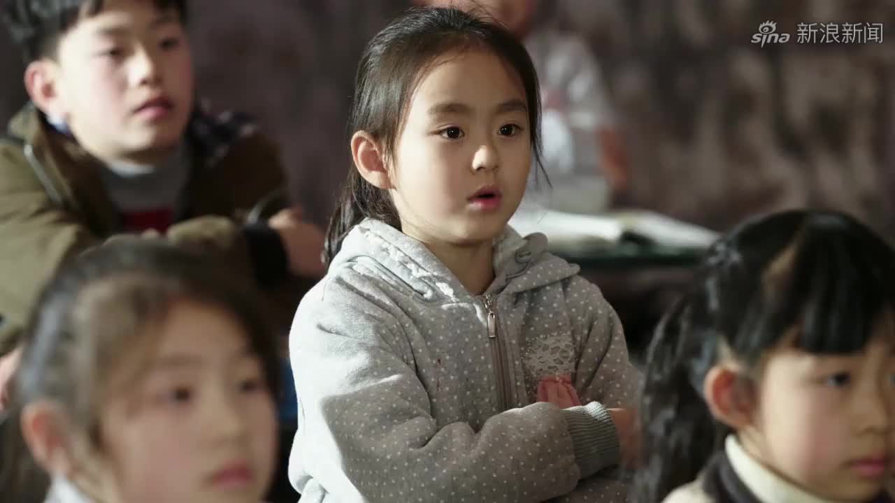 激动!高胜寒鼓励灾区小朋友要坚强,树立正确的人生观