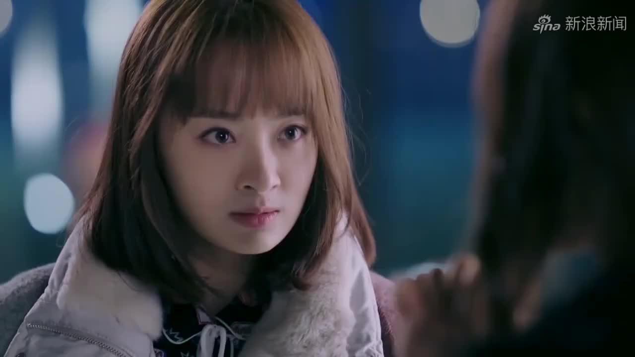 这女的好狠心,为了追她,小伙差点就被撞成了肉酱