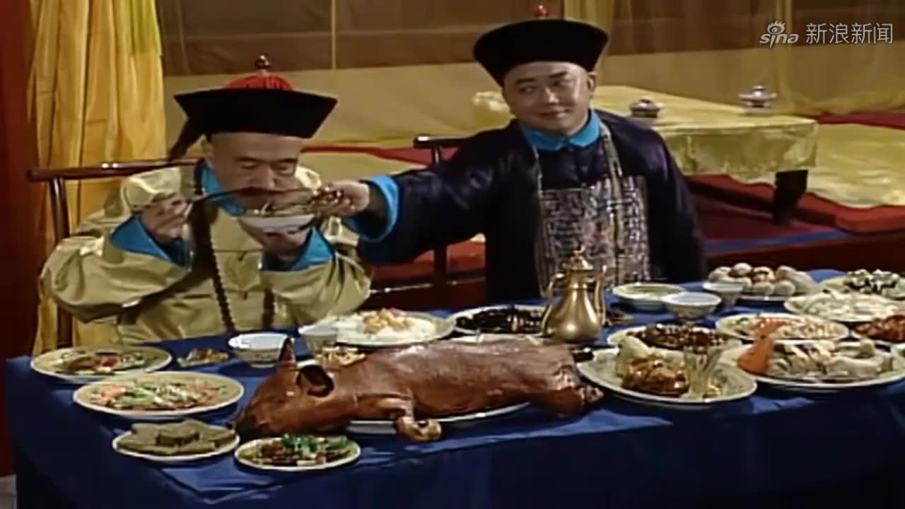 皇上听好话腻了开始有点思念刘墉了,刘墉做个城门官还要百官跪拜