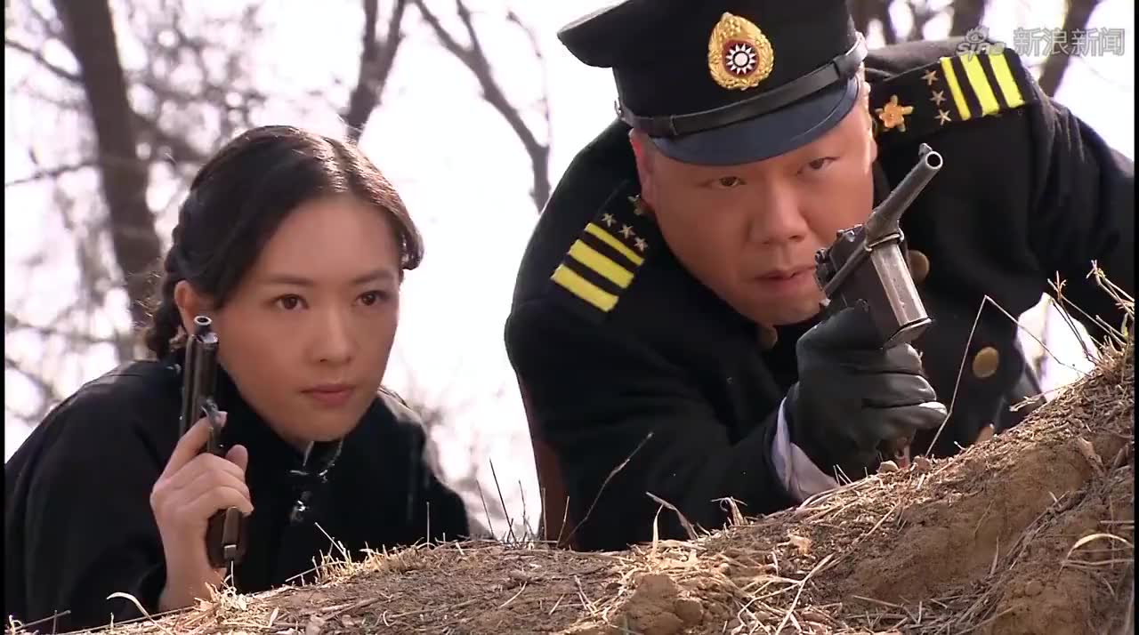 德龙代替妹妹做人质,反手劫持土匪二当家,谁料被大当家打中