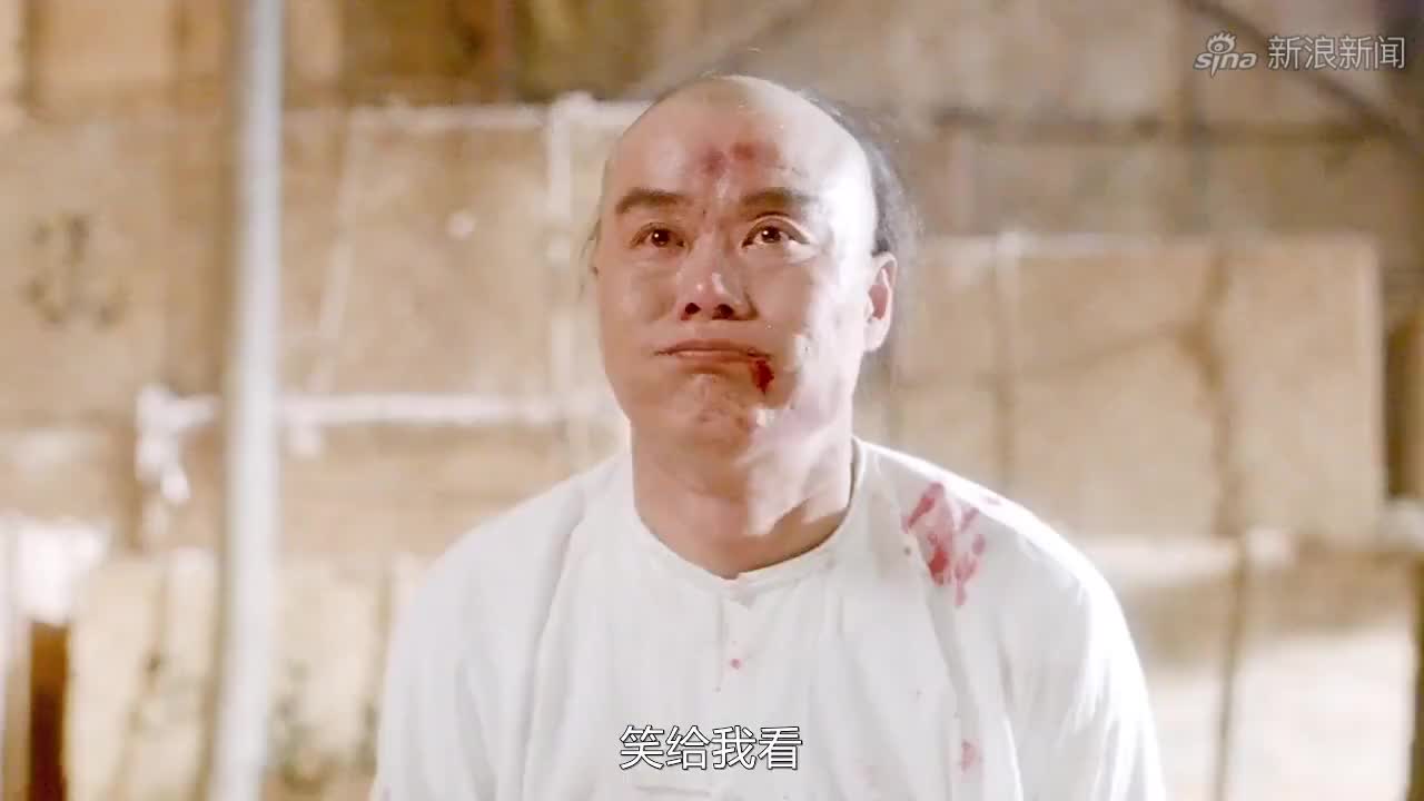 李连杰用醉拳大战雷一笑,黄飞鸿打到他哭,笑不出来了