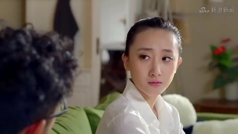 铁小薇得知寇英杰已死,悲痛欲绝,不敢面对现实