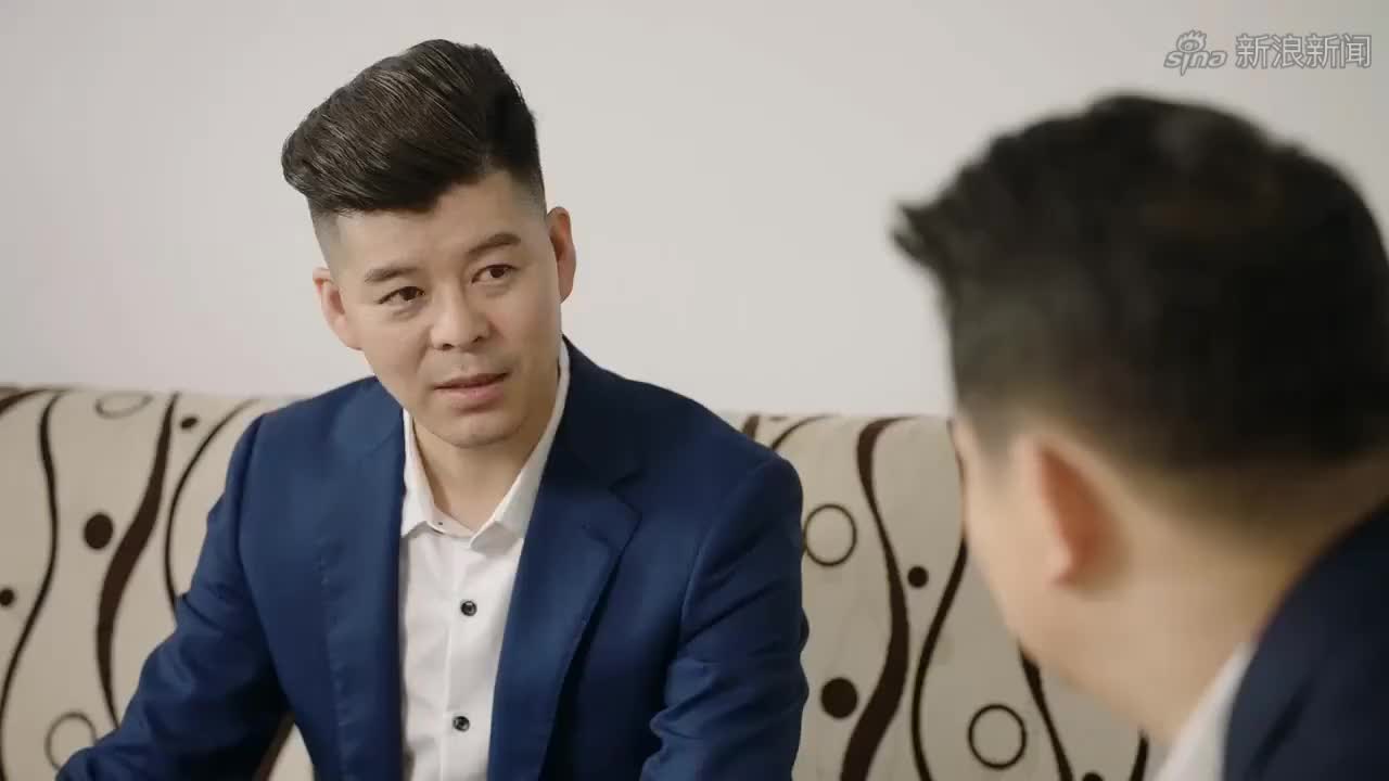 乡村爱情12:李大国情商太低?秋歌喜欢他还要情敌告诉他!