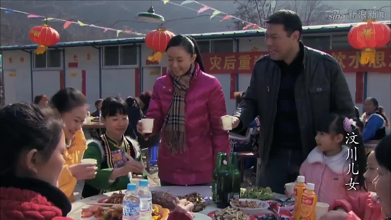 汶川儿女:众人吃团圆饭,银杏撮合老兵和老师,让他们喝酒!