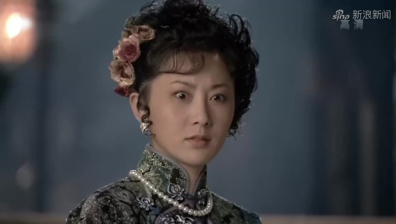 雾都:姨太太们争宠,合伙欺负老爷新纳的新房,不料下秒哭都没地