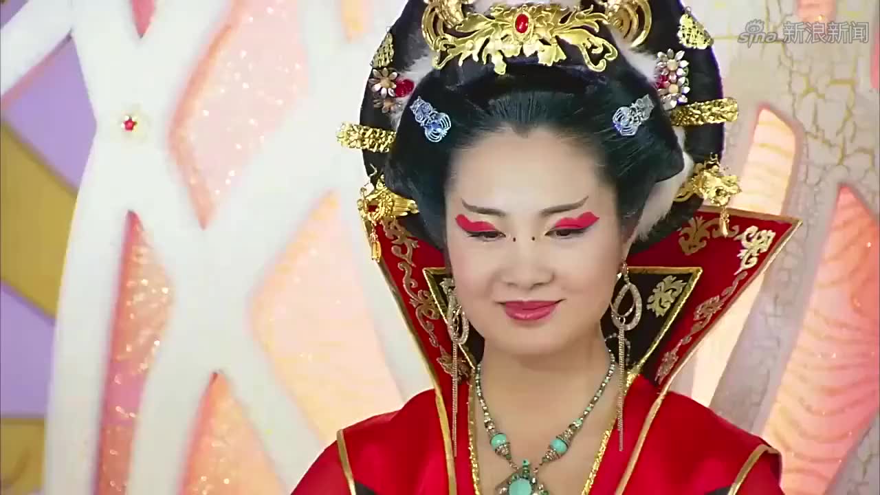 四喜让灵千幻答应和九妹的婚事,灵千幻有不同的想法