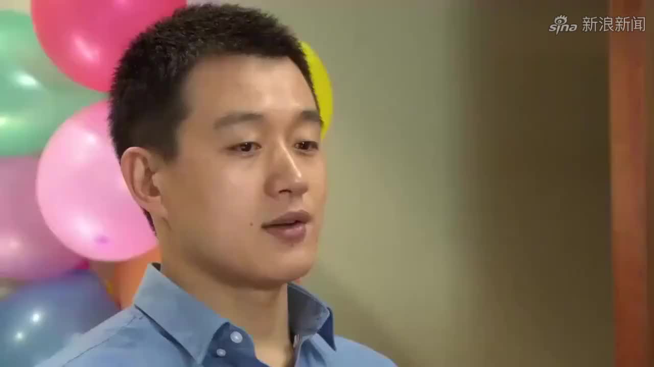 门第:何春生为哄小贝上演花式撒娇,怎料被人趴门偷听,好尴尬