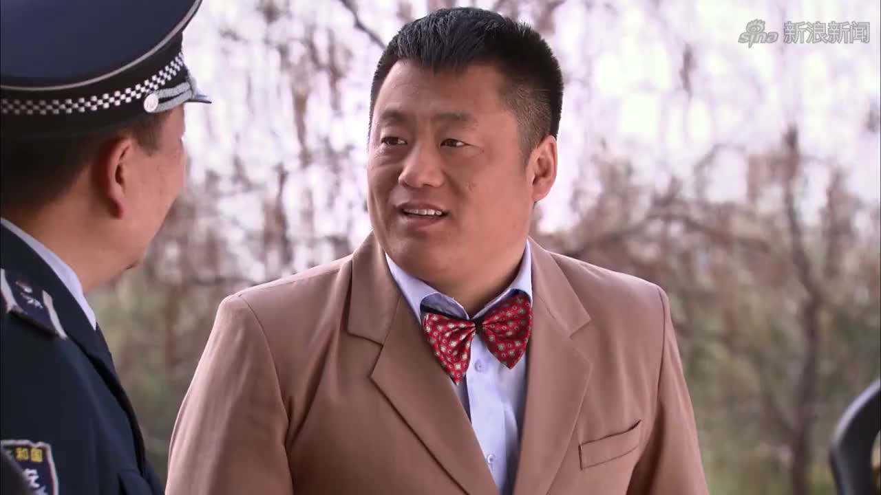 豁牙子认出自己的车,晓峰还想狡辩,奈何铁证如山!