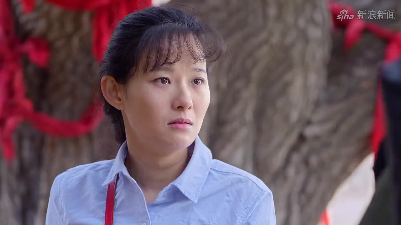 四大名捕:瘸子趁三哥不在不务正业,虎子看不下去,拿着东西就砸