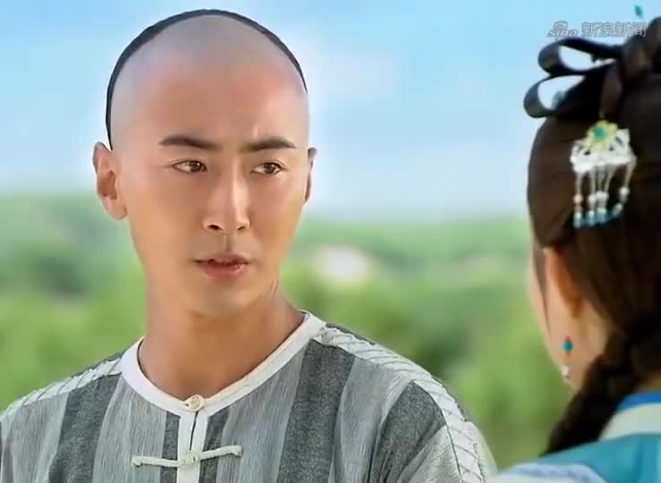 还珠格格:金锁怀疑晴儿和尔康有猫腻,紫薇大吃一惊,立马慌了神