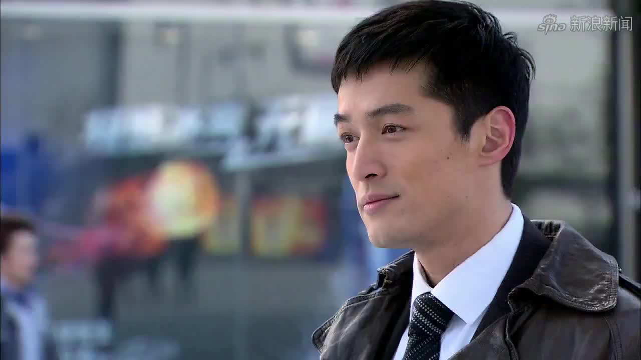 徐然举止投足尽显专业,美女见状心生爱慕,竟这样套近乎