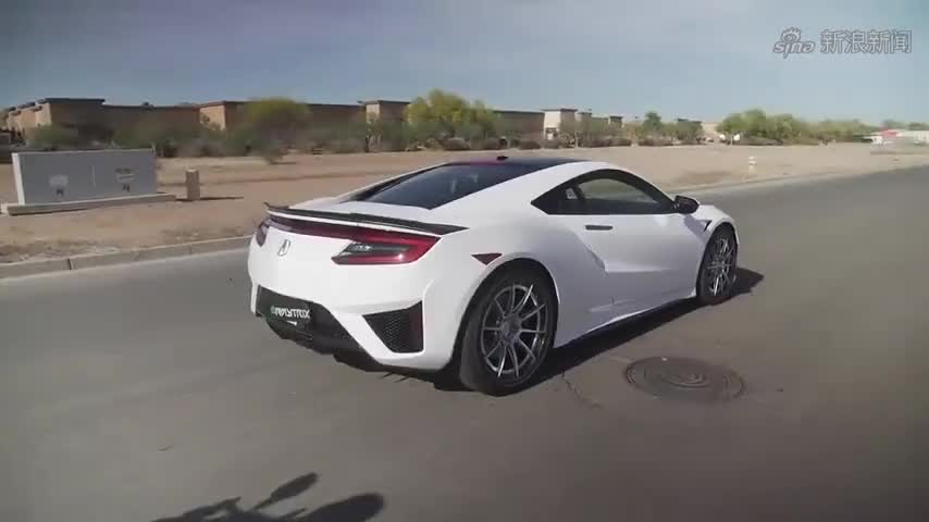 奥迪r8vs讴歌nsx,老式超级跑车对抗混合动力跑车,谁更胜一筹