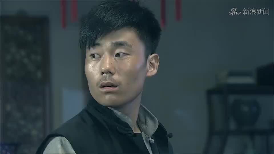 我是赵传奇:男子脾气还真臭,小伙没招他没惹他,他却骂人家长相