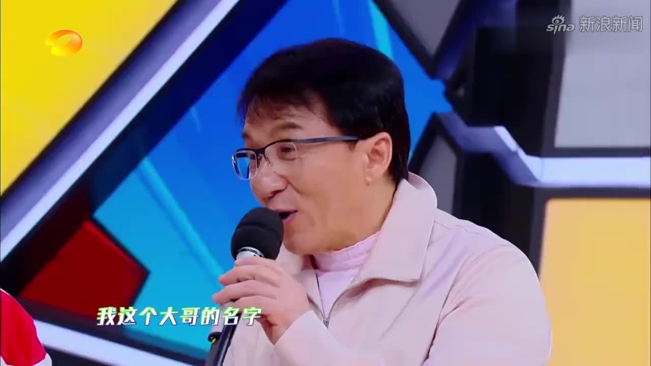 郭敬明:身高的痛我感觉你懂我!何炅:不,我们还是有差距的!