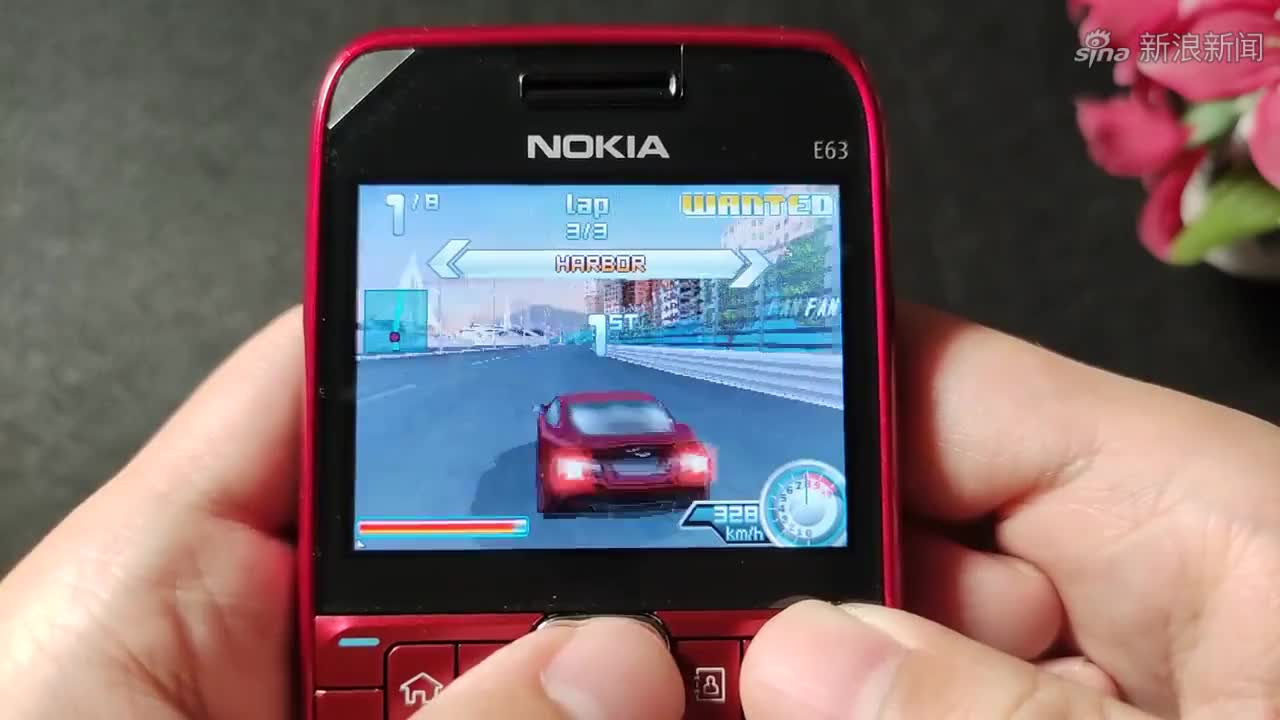 《狂野飙车4》诺基亚s60手机画面最强3d赛车游戏