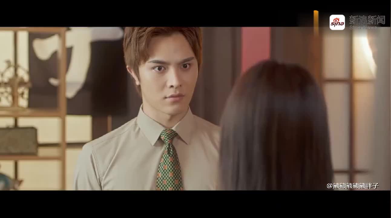 卓然和夏初一同吃饭 虽然两个人是老同学