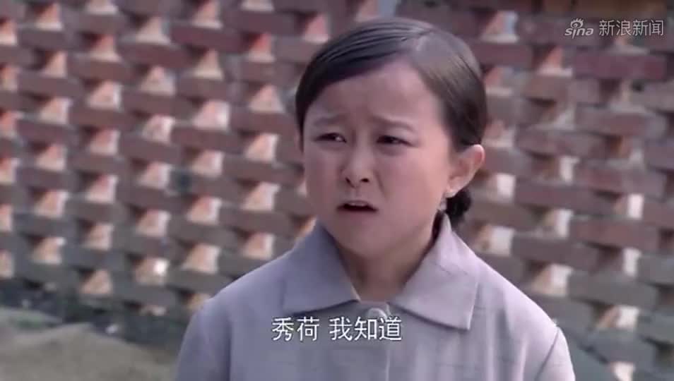 樱桃红之袖珍妈妈:笑笑读不了书,每天跑公园