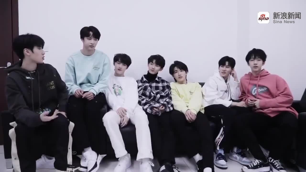 时代少年团成员对着马嘉祺撒娇,丁程鑫:什么是快乐星球?