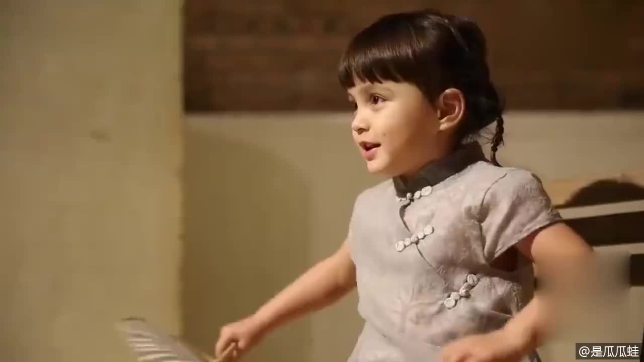 马雅舒继女才13岁,这穿着打扮,让马雅舒实在是看不下去了